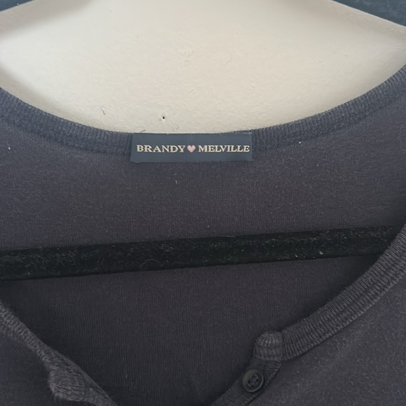 Brandy Melville Tee - Picture 2 of 3